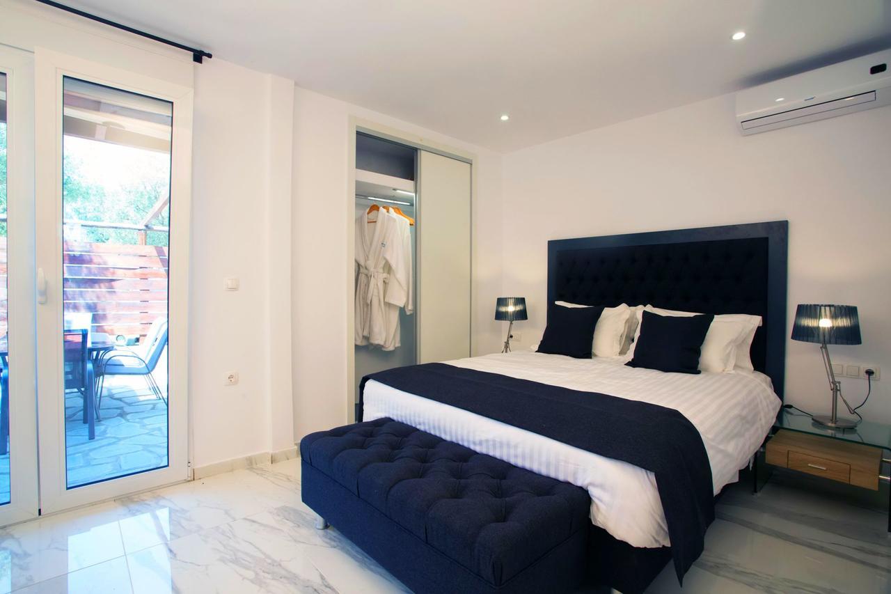 Salonikiou Beach Apartments & Villas อาโยส นิโกลาออส ภายนอก รูปภาพ